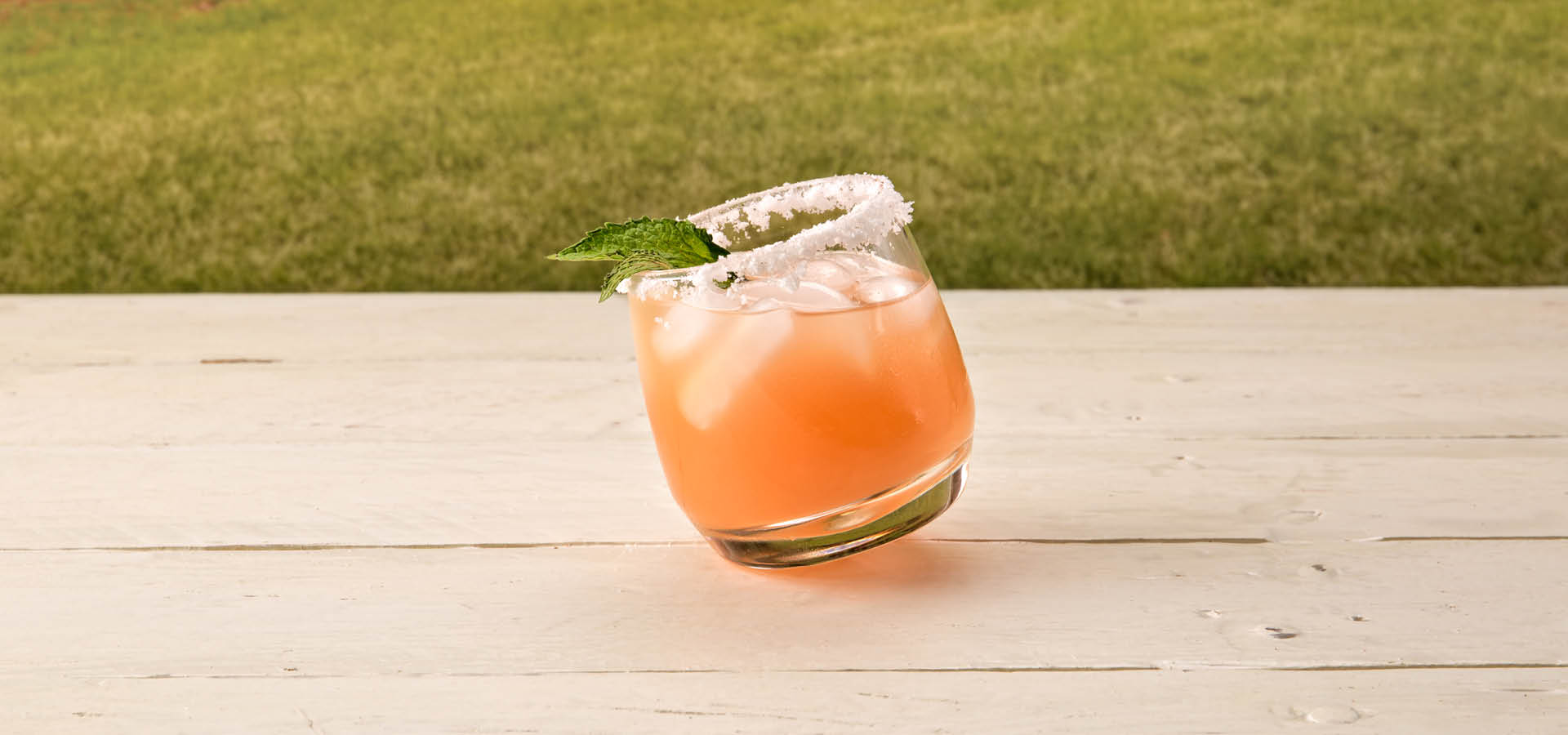 Mason Jar Salty Dog Cocktails - Tastefulventure