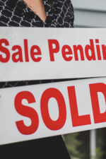 Sale pending - sold sign