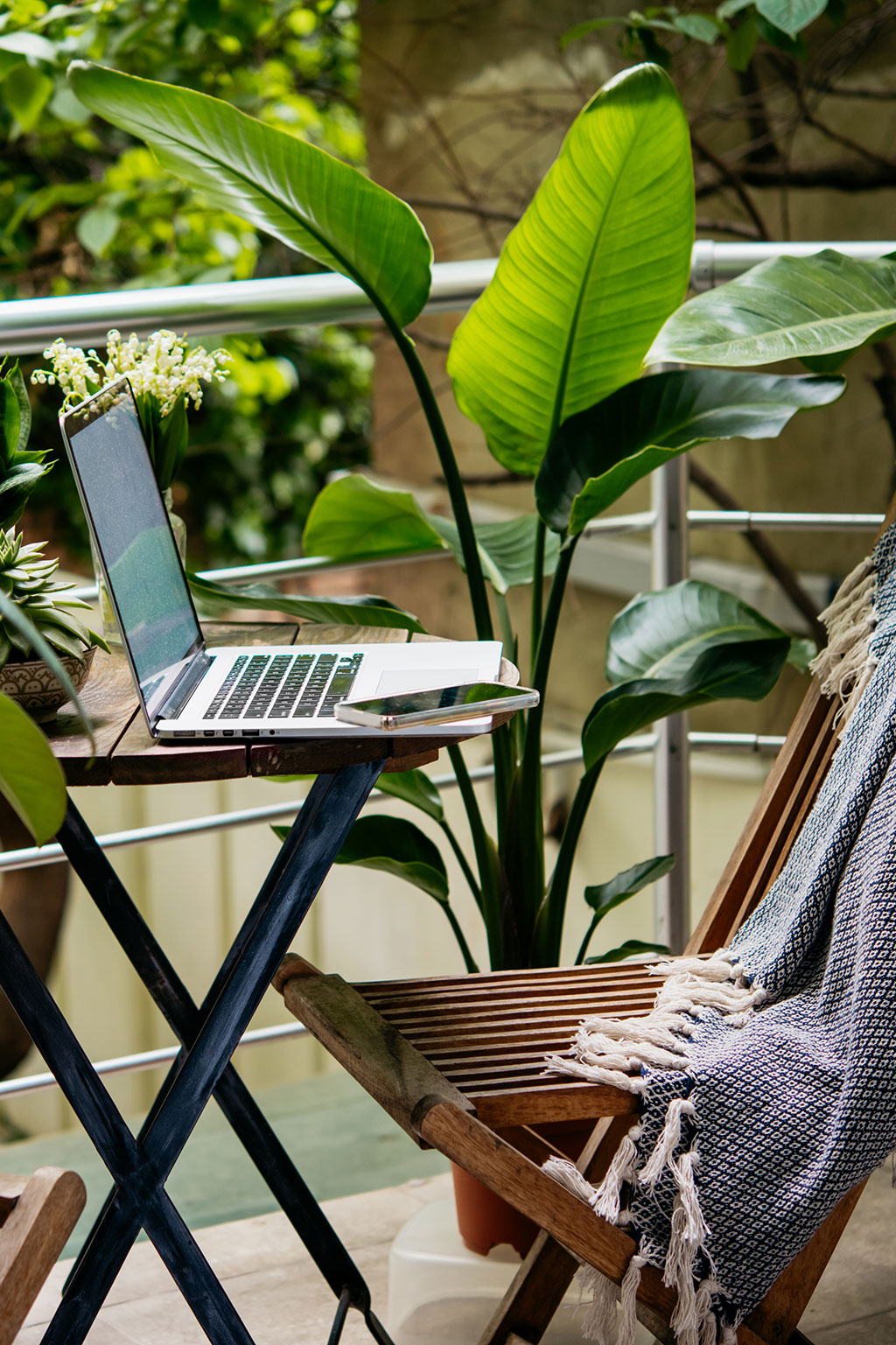 Outdoor office