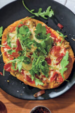 Naan pizza