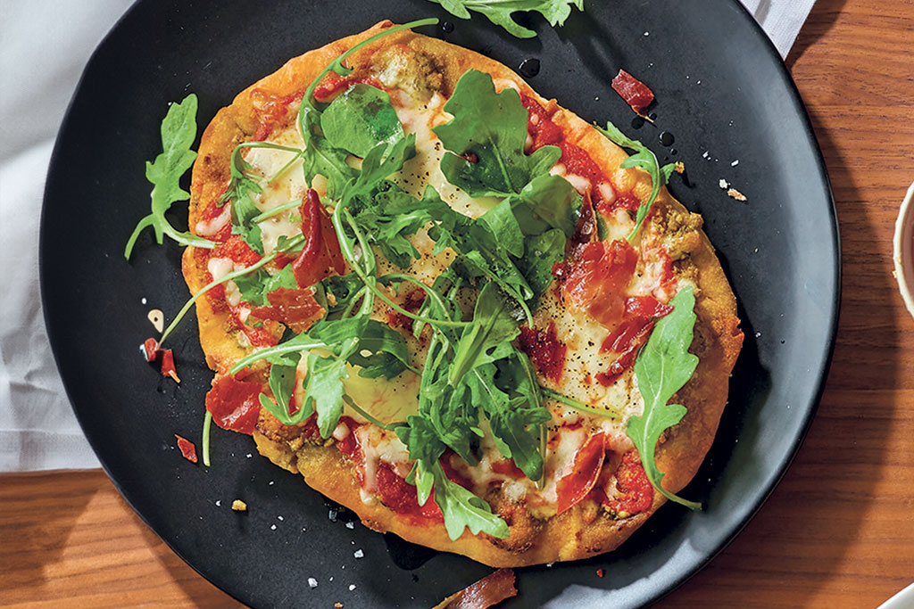 Naan pizza